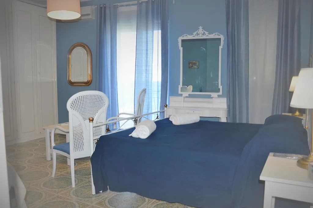 Bed and breakfast A Due Passi Dal Mare