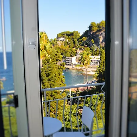 A Due Passi Dal Mare * Taormina