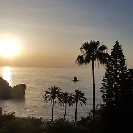 A Due Passi Dal Mare Panzió Taormina